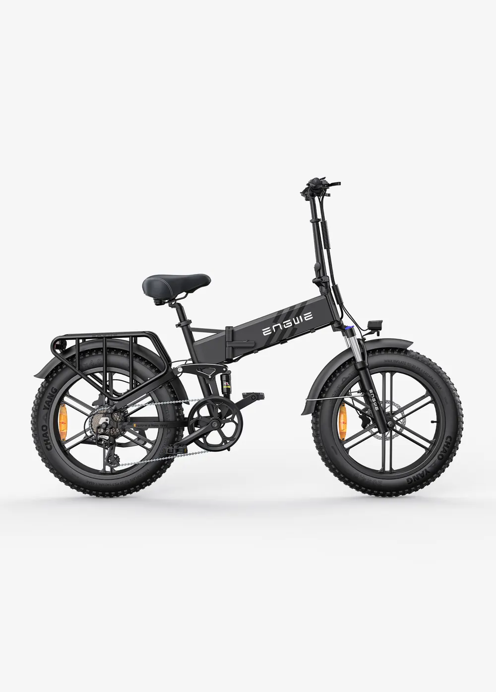 Logo Engwe sur le garde-boue du vélo électrique ENGINE PRO 2.0