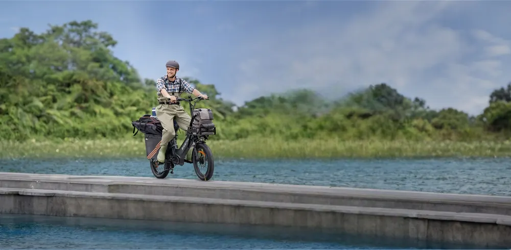 Marque Engwe sur le vélo électrique ENGWE LE20 bleu