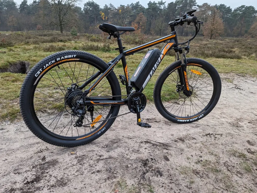 Charge maximale 150 kg pour le VTT électrique Fafrees F28 MT